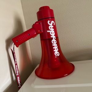 Supreme Pyle Waterproof Megaphone